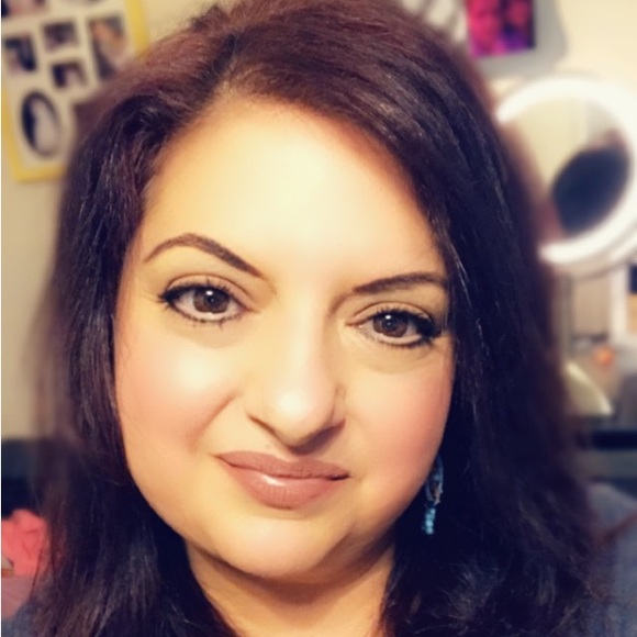 Meet your Posher, Joann - Picture 1 of 1